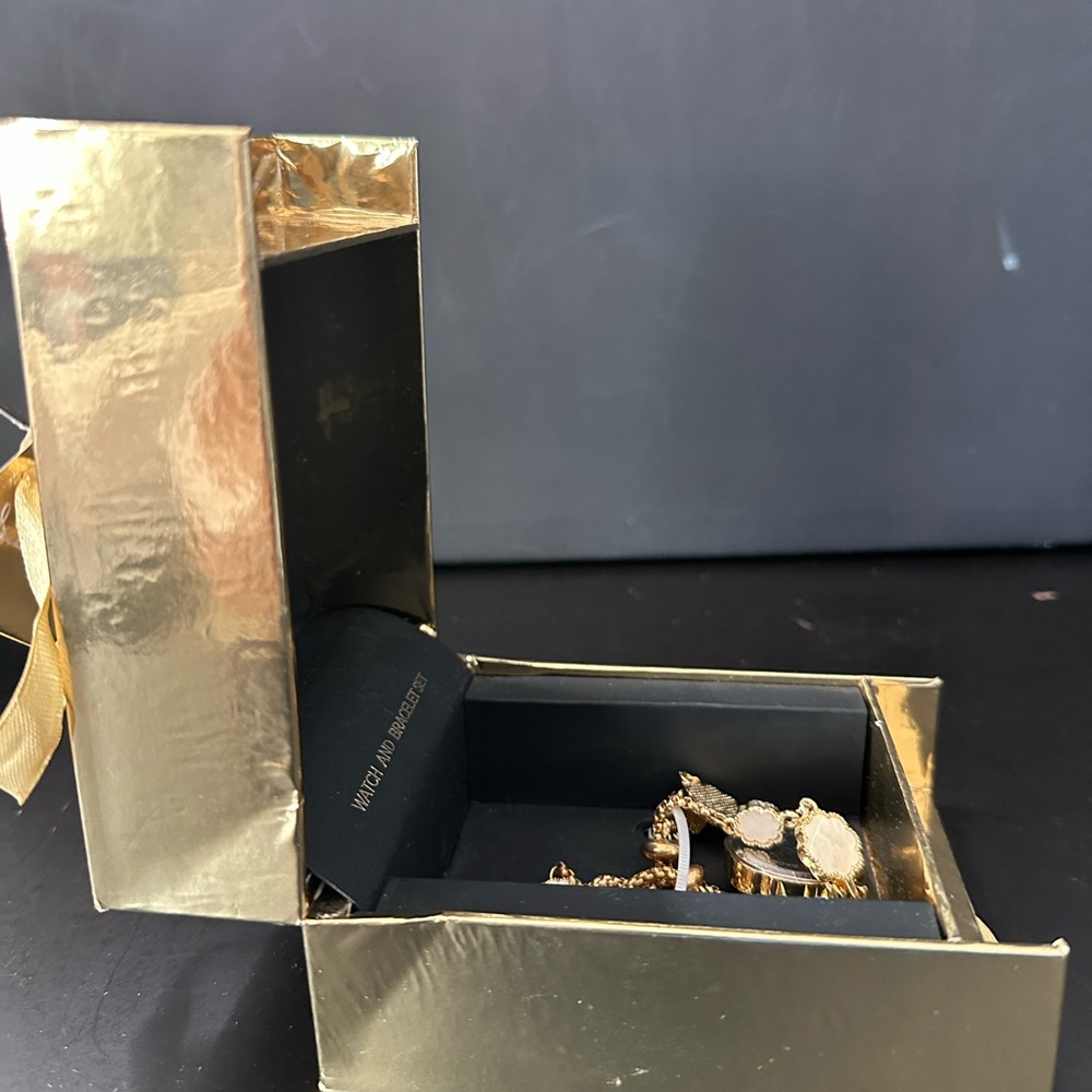 🆕Jessica Carlyle Watch & Bracelet Set - Picture 8 of 11